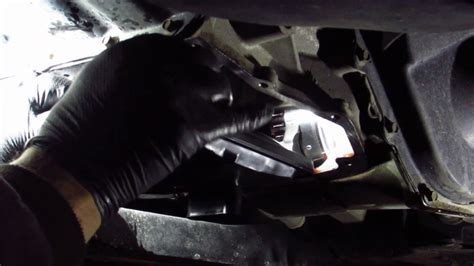 How to Choose The Right Tools for 2020 Dodge Grand Caravan Transmission Oil Pan Repairs
